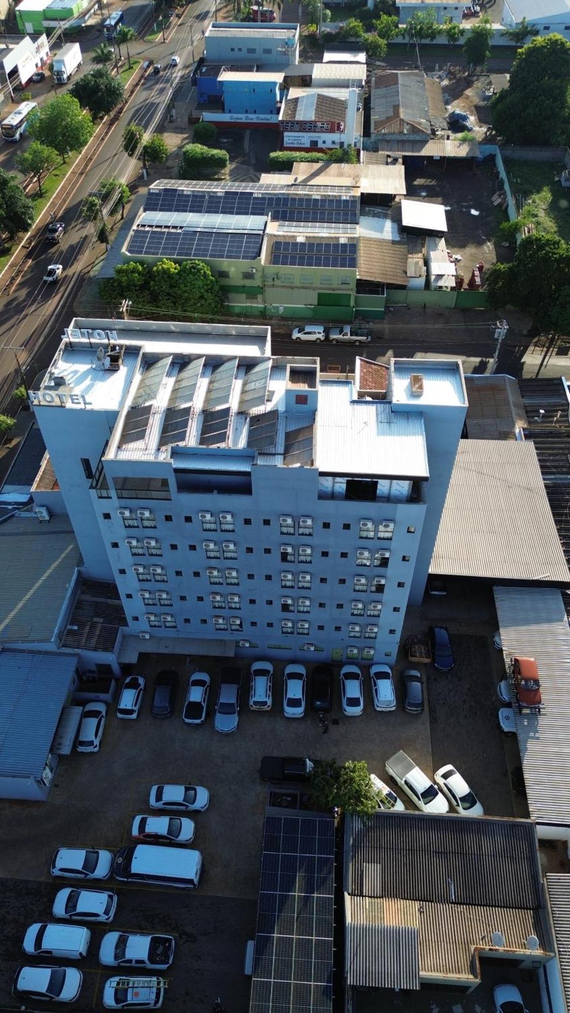 Turis Hotel Dourados Exteriör bild